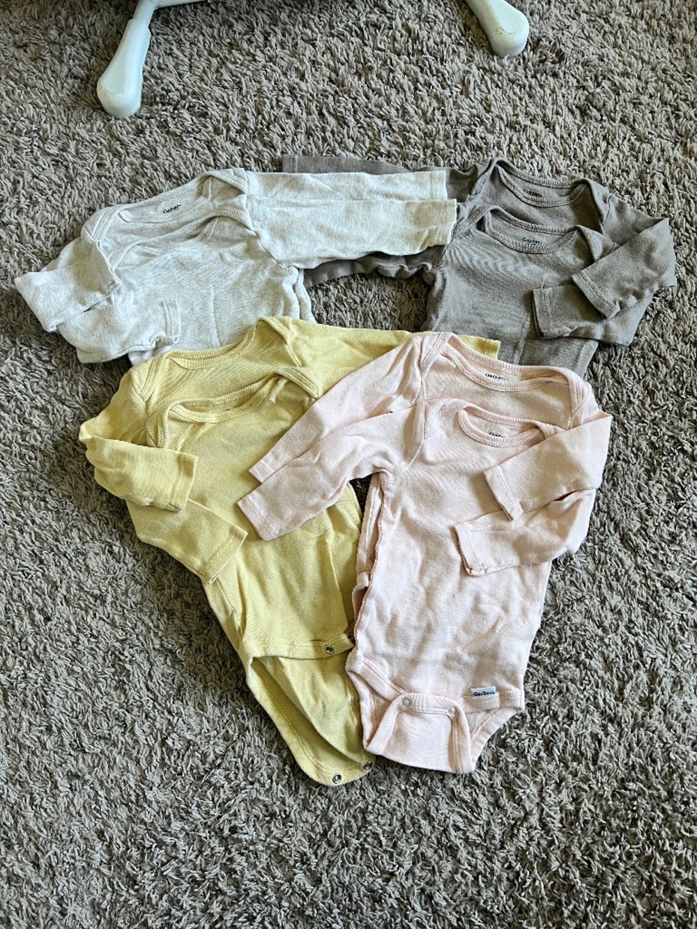 Set of 8 Gerber Baby Long Sleeve Onsie Bodysuits - 0-3 Months - Double Snap